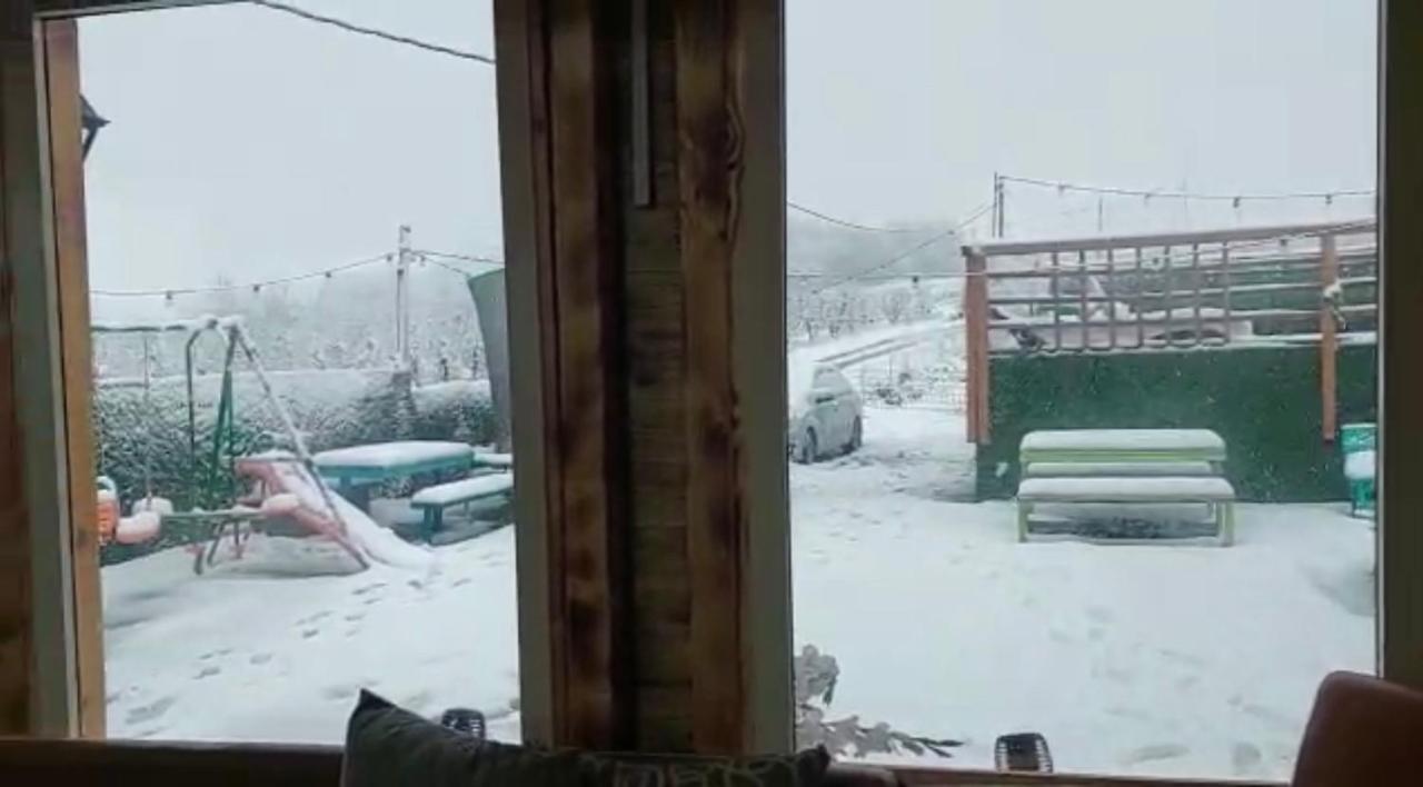 Апартаменты מפגש הדובדבן Buq'ata Экстерьер фото